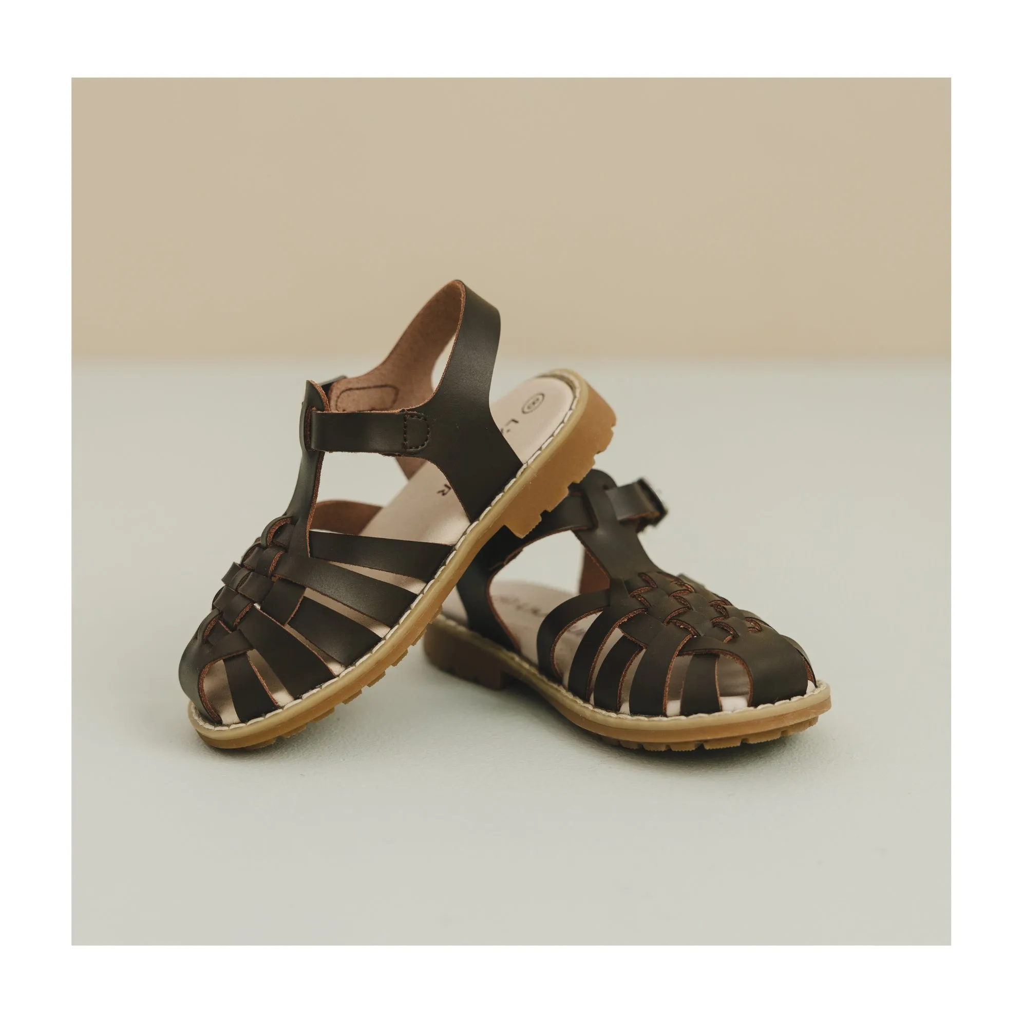 Avery Fisherman Sandal