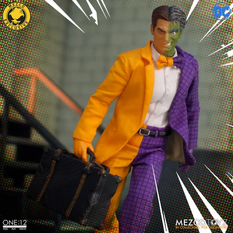 Mezcotoyz DC Comics Golden Age Batman vs Two-Face Boxed Set Mezco Exclusive One:12 Collective Action Figure Figure