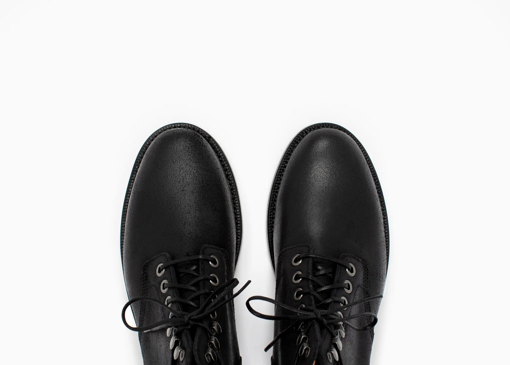 Nora Boot Black Waxed Commander