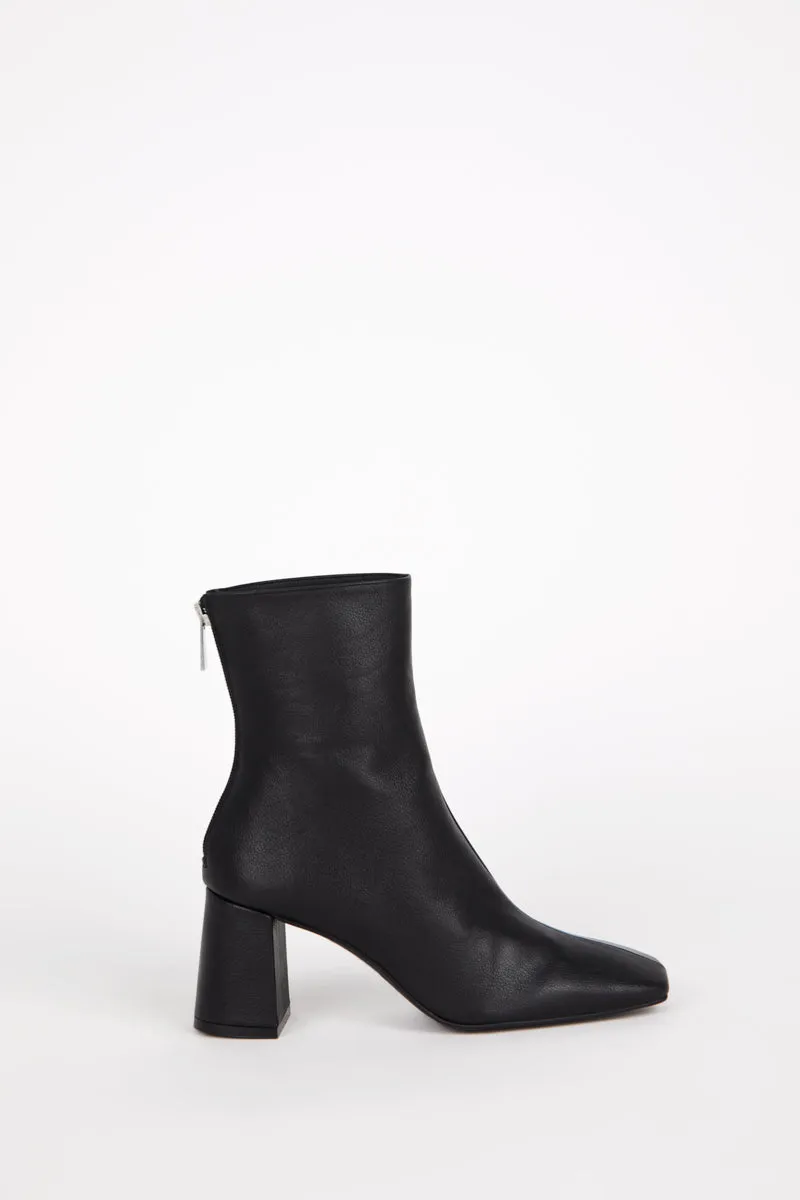 TABATHA LEATHER HEELED BOOT